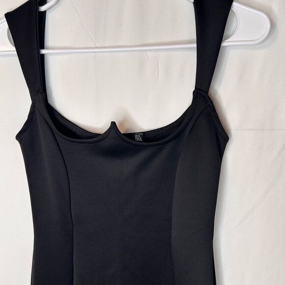 PrettyLittleThing Black Structured Bodice Bodycon Maxi Dress Size 2 - Picture 8 of 16